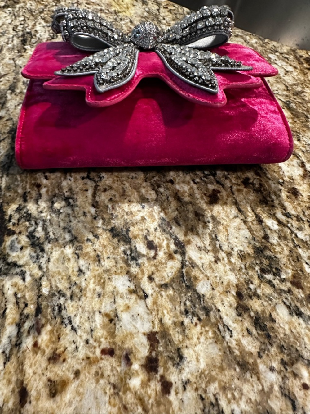 Kurt Geiger London Small Shoreditch Bow clutch in pink velvet. - Picture 5 of 16